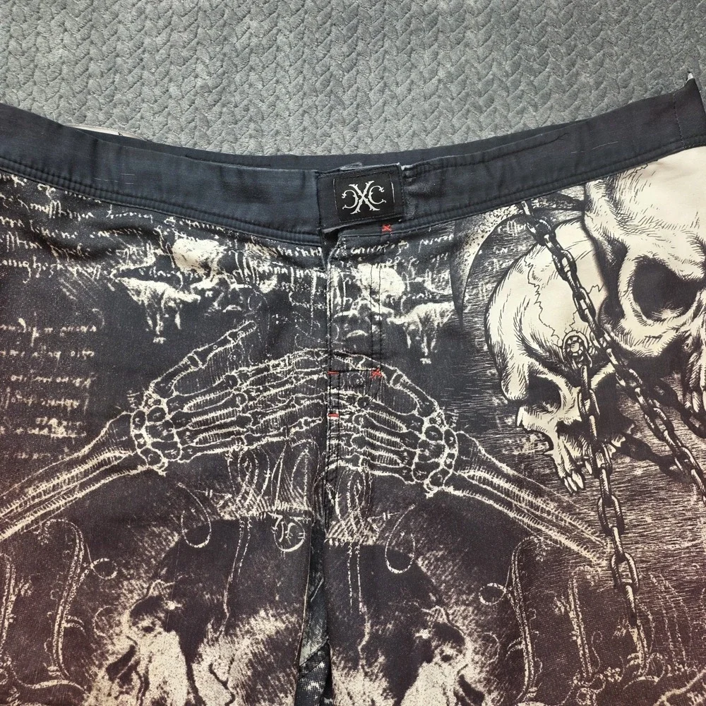 Xtreme Couture Affliction Board Shorts Mens Size 43 Black Red Y2K Skate Surf UFC